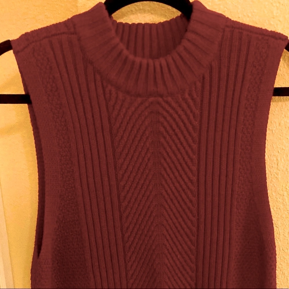 Talbots Wine-colored Mock Turtle Neck Tunic Sweater Vest Size Small